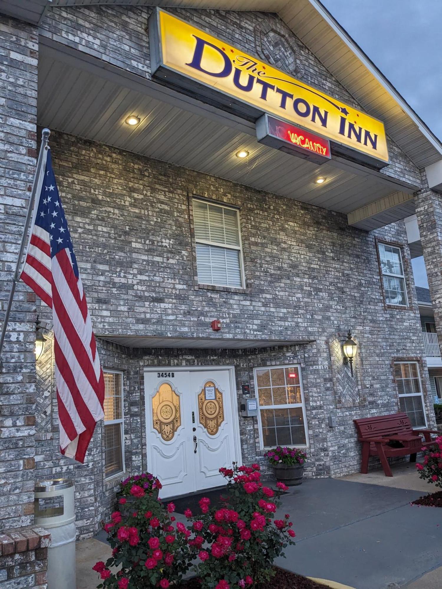 Dutton Inn Бренсън Екстериор снимка
