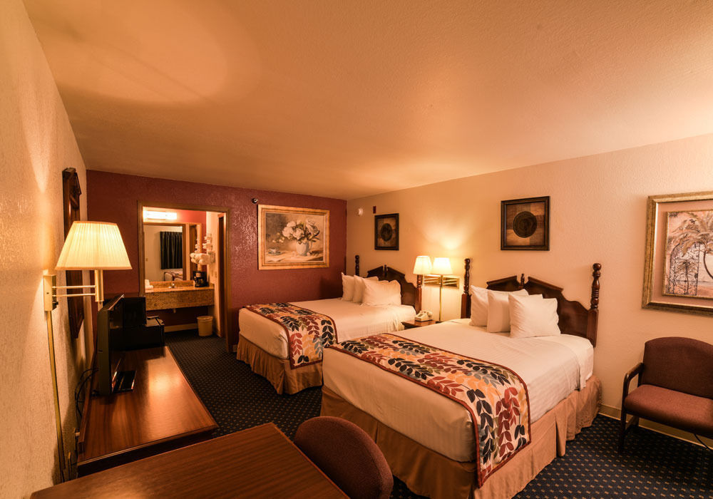 Dutton Inn Бренсън Екстериор снимка